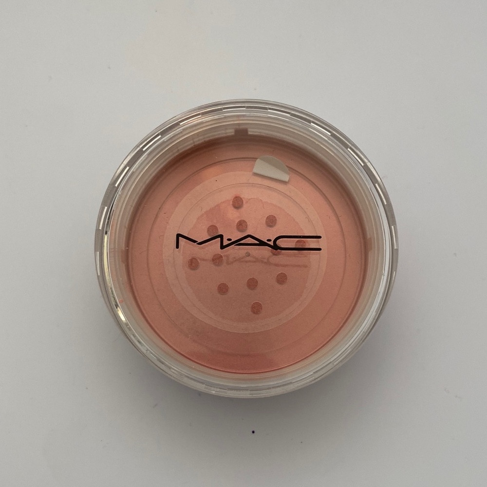MAC Cosmetics Ornamentalism Collection Pearlizer